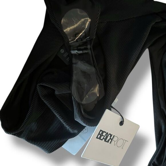 BEACH RIOT NWT Celine Cutout One-Shoulder One-Piece Swimsuit Black Small - Picture 9 of 12